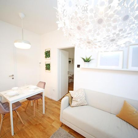 Apartment Fala - Self Check-In 0-24, Fast Wi Fi, City Center ザグレブ エクステリア 写真